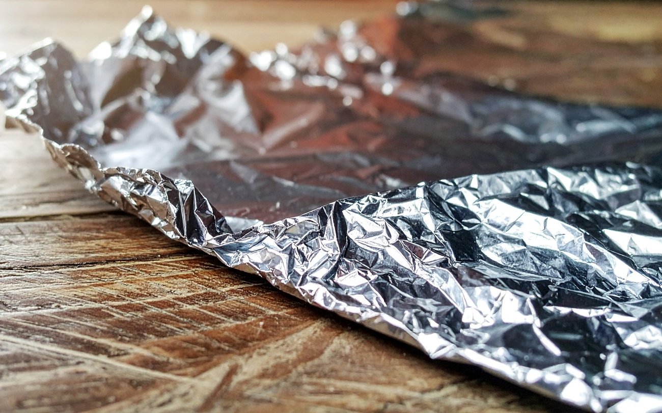 Алюминиевая фольга справится со ржавчиной лучше любой химии: простой домашний способ