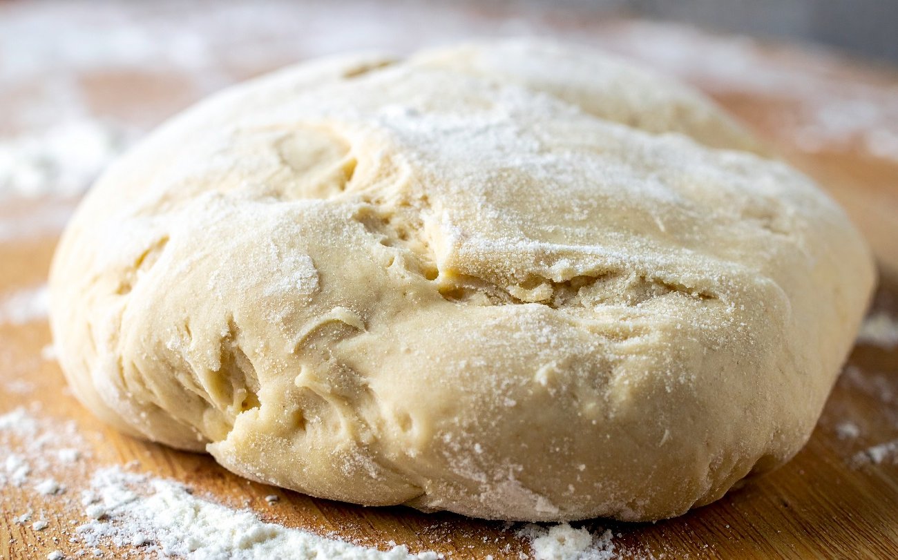 Не жду часами разморозки теста: использую простую хитрость и пеку сразу