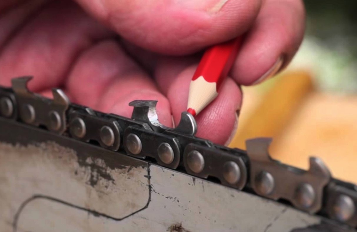 Как наточить цепь пилы до бритвенной остроты: за три простых шага без специальных навыков