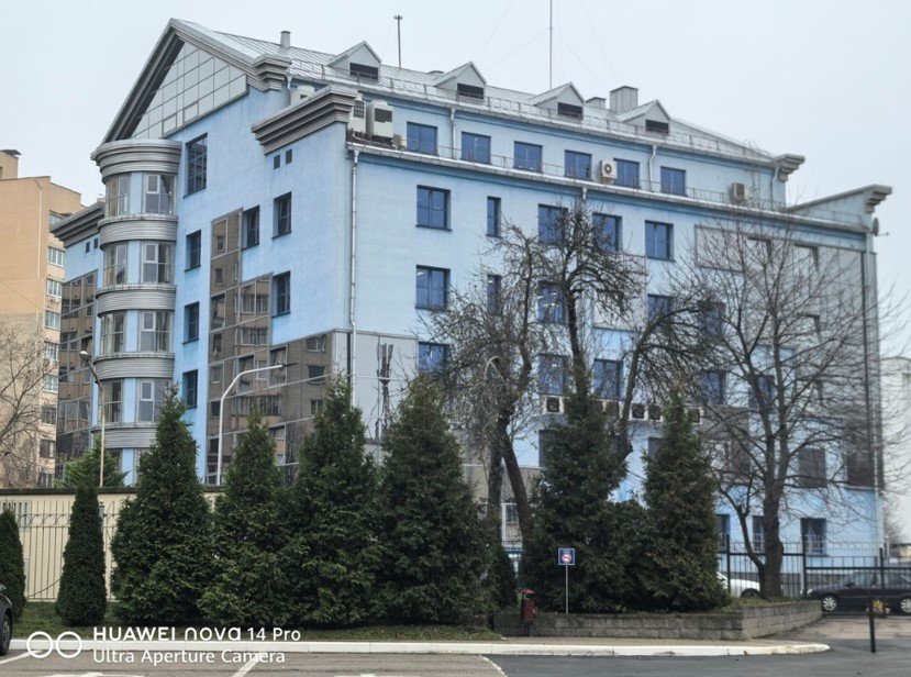 Обзор смартфона Huawei nova 14 Pro: стильный дизайн и камера флагманского уровня