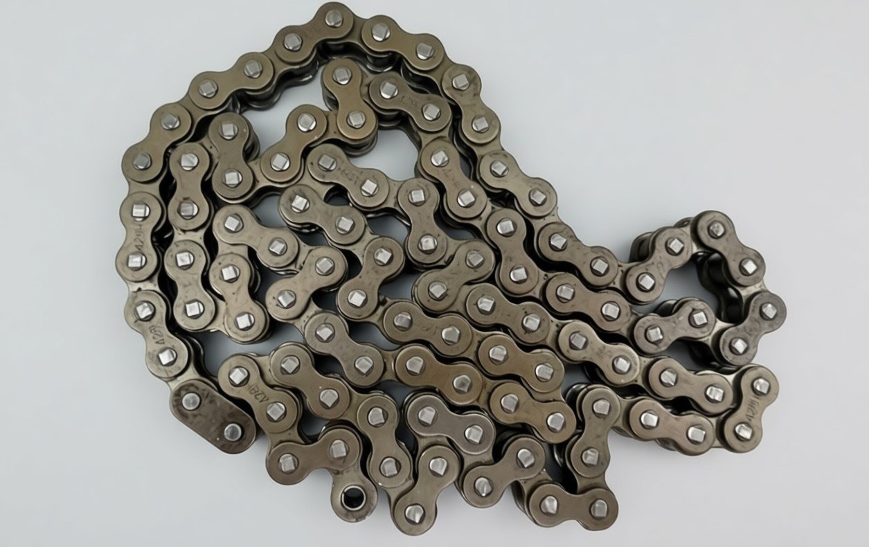 Что можно сделать из старой цепи: 4 практичные идеи для мастерской