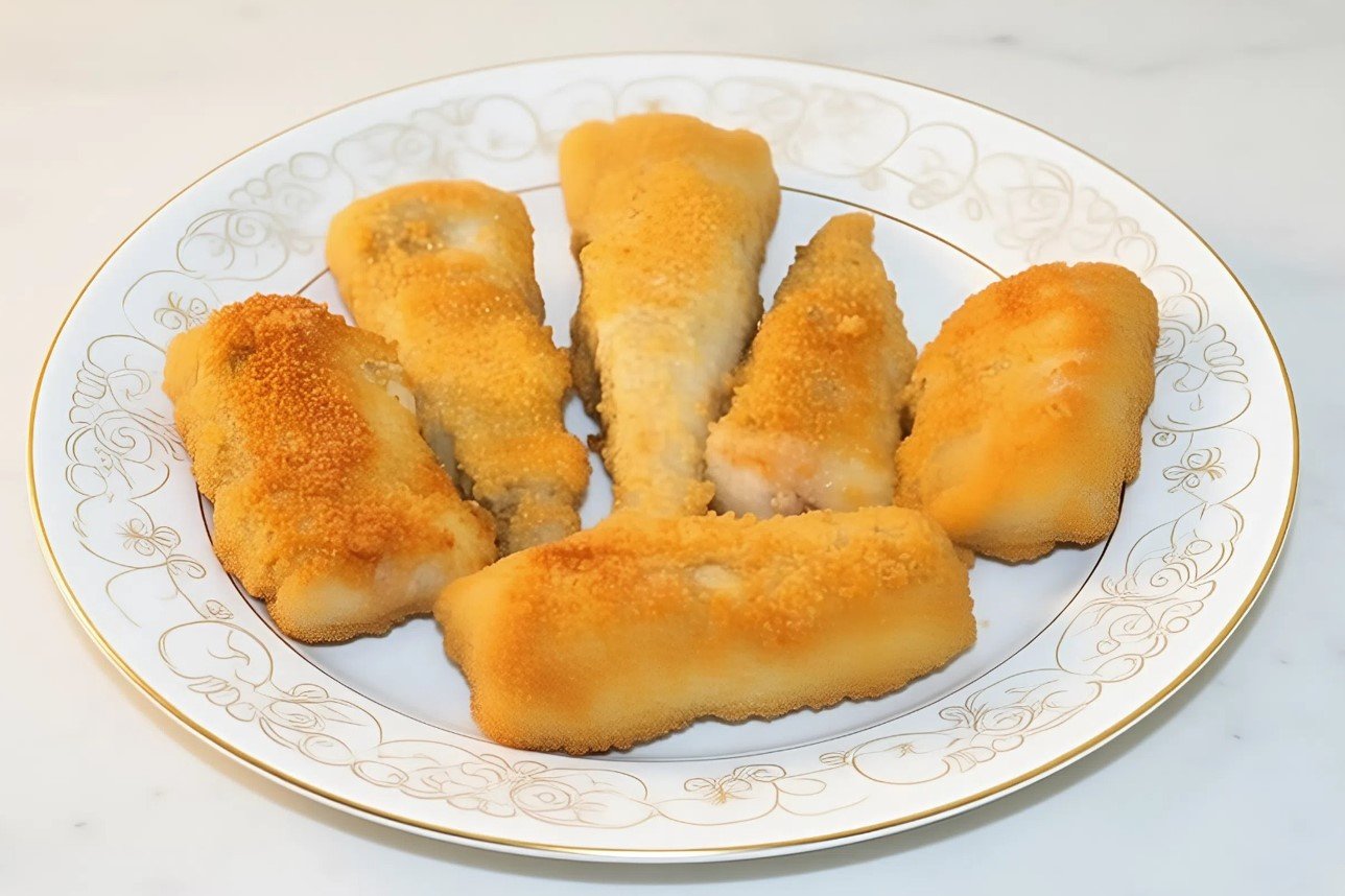 Как сделать жареную рыбу хрустящей и золотистой: запомните технику профессиональных поваров