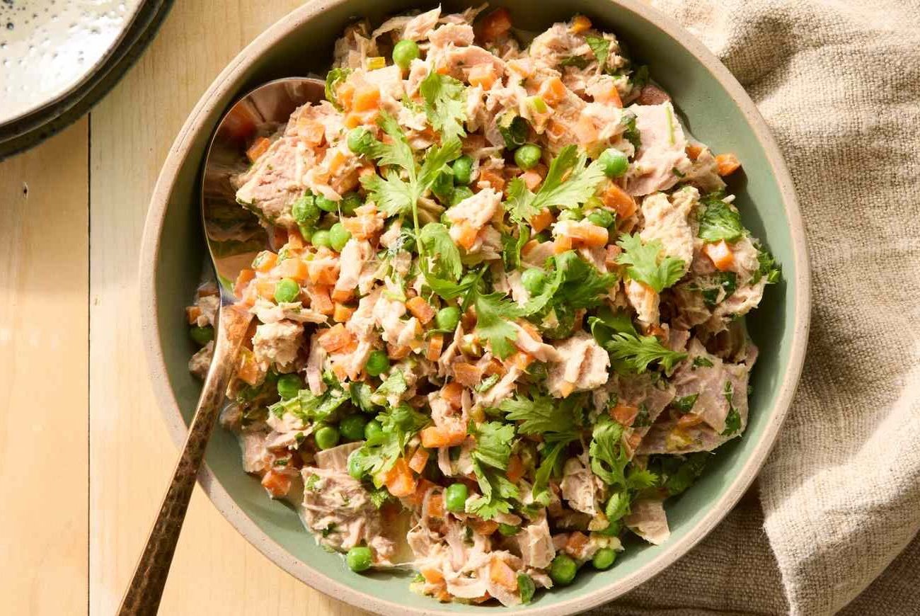 Гречка с рыбными консервами станет любимым блюдом: быстрый рецепт без лишних хлопот