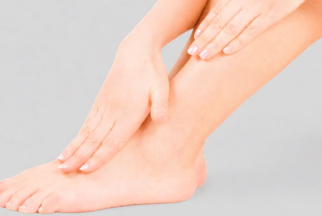 Отеки уходят без таблеток: 5 проверенных домашних средств, которые реально работают