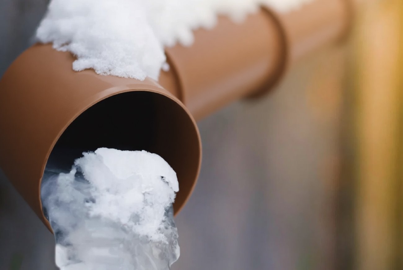 Замерзшая канализация оттает за 20 минут: быстрое решение проблемы своими руками