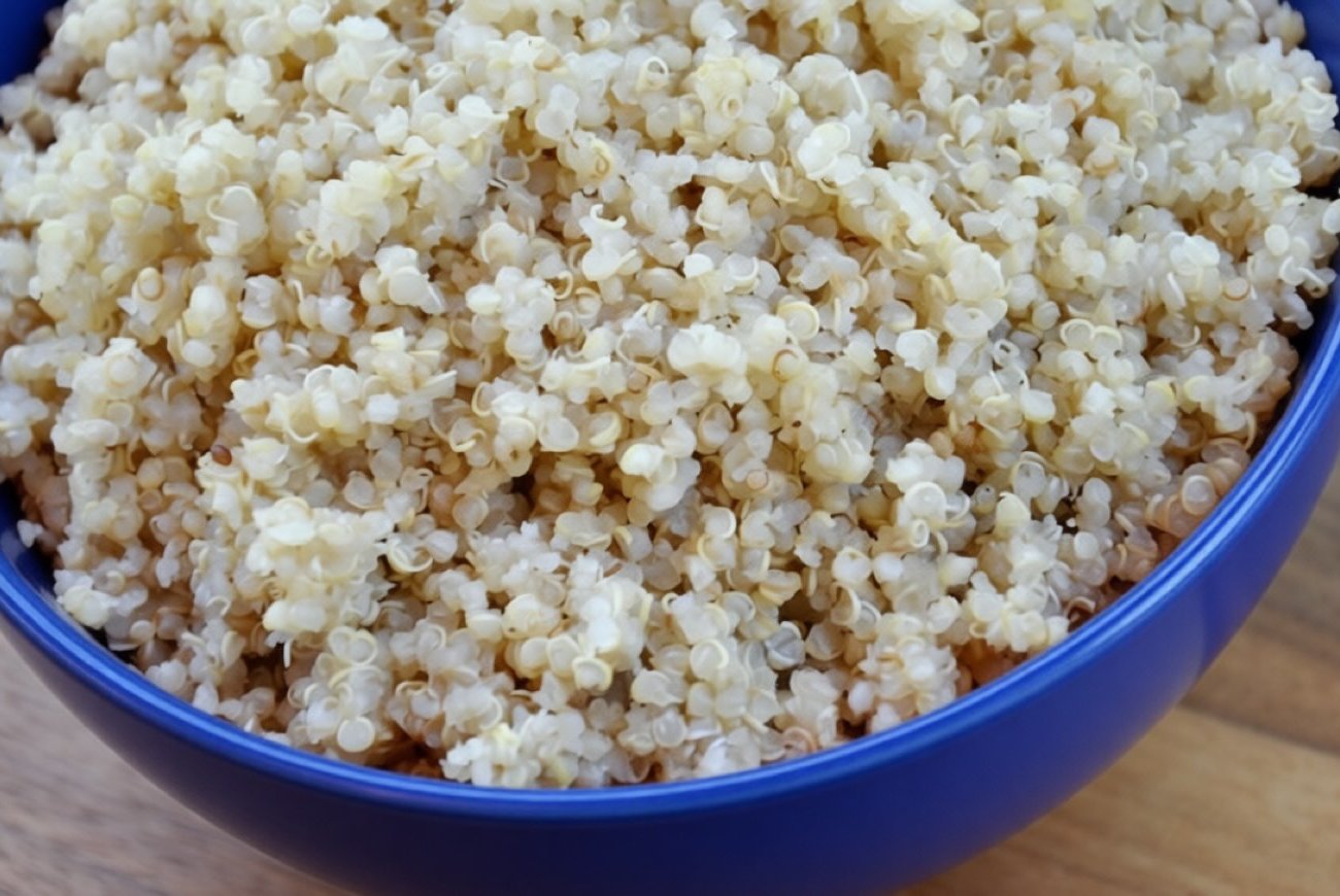 Стоит ли покупать дорогую киноа вместо обычной гречки: вся правда об этой крупе