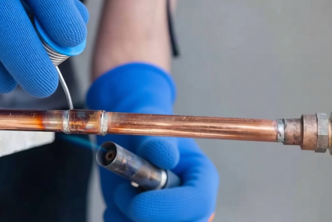 Как соединить медные трубы пайкой: запомните этот простой алгоритм действий