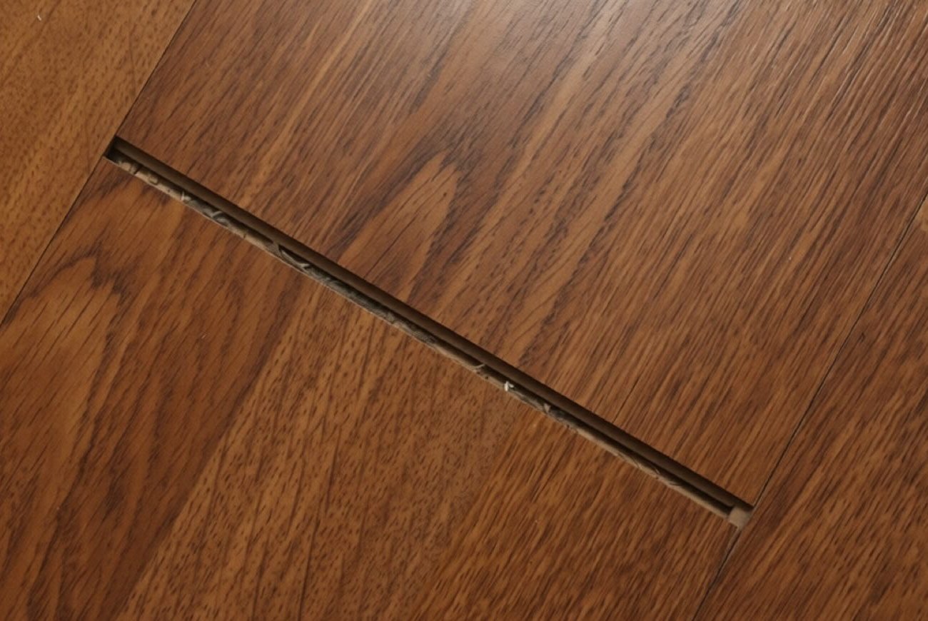 Как заделать некрасивые зазоры в ламинате своими руками: быстрый метод без замены покрытия