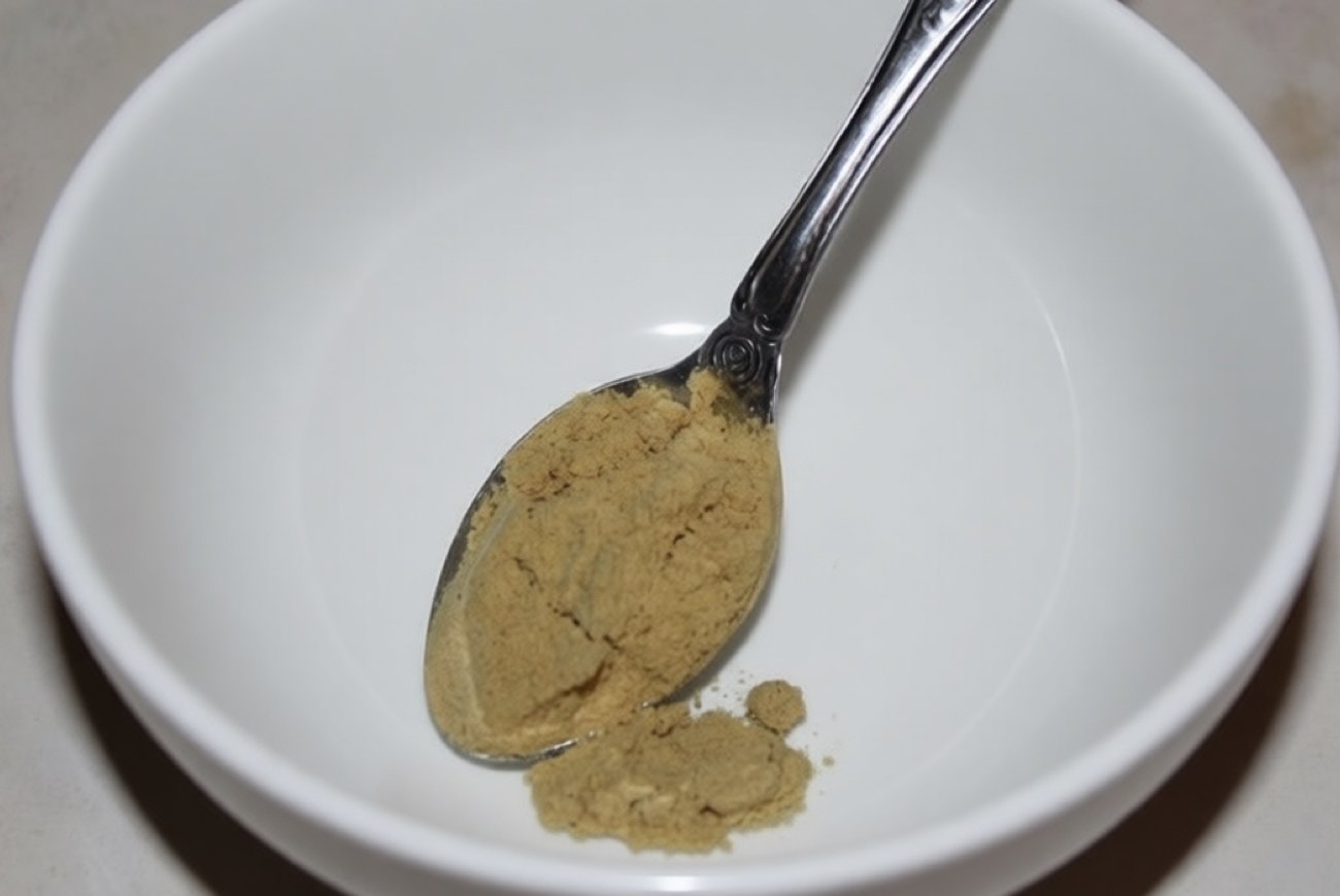 Зачем опытные хозяйки покупают горчичный порошок пачками: секреты применения в быту