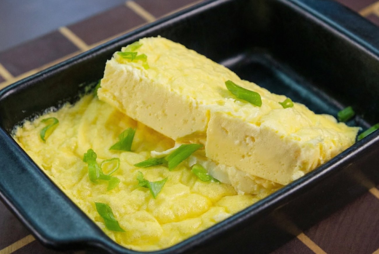 Как сделать яичницу пышной и воздушной: простой способ без молока и разрыхлителя