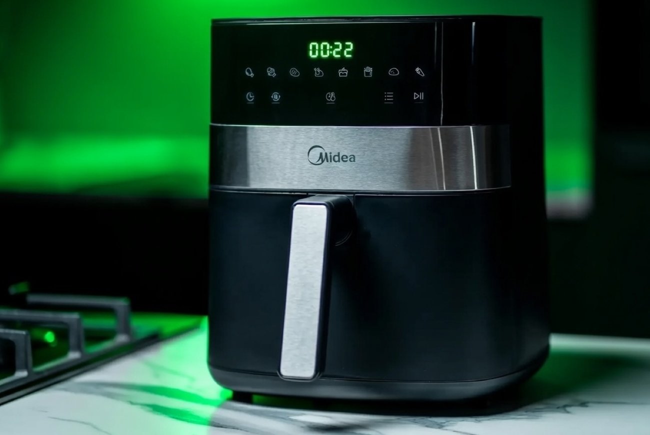 Как не ошибиться с выбором аэрогриля для большой семьи: 5 брендовых моделей с объёмом от 4 литров Как не ошибиться с выбором аэрогриля для большой семьи: 5 брендовых моделей с объёмом от 4 литров