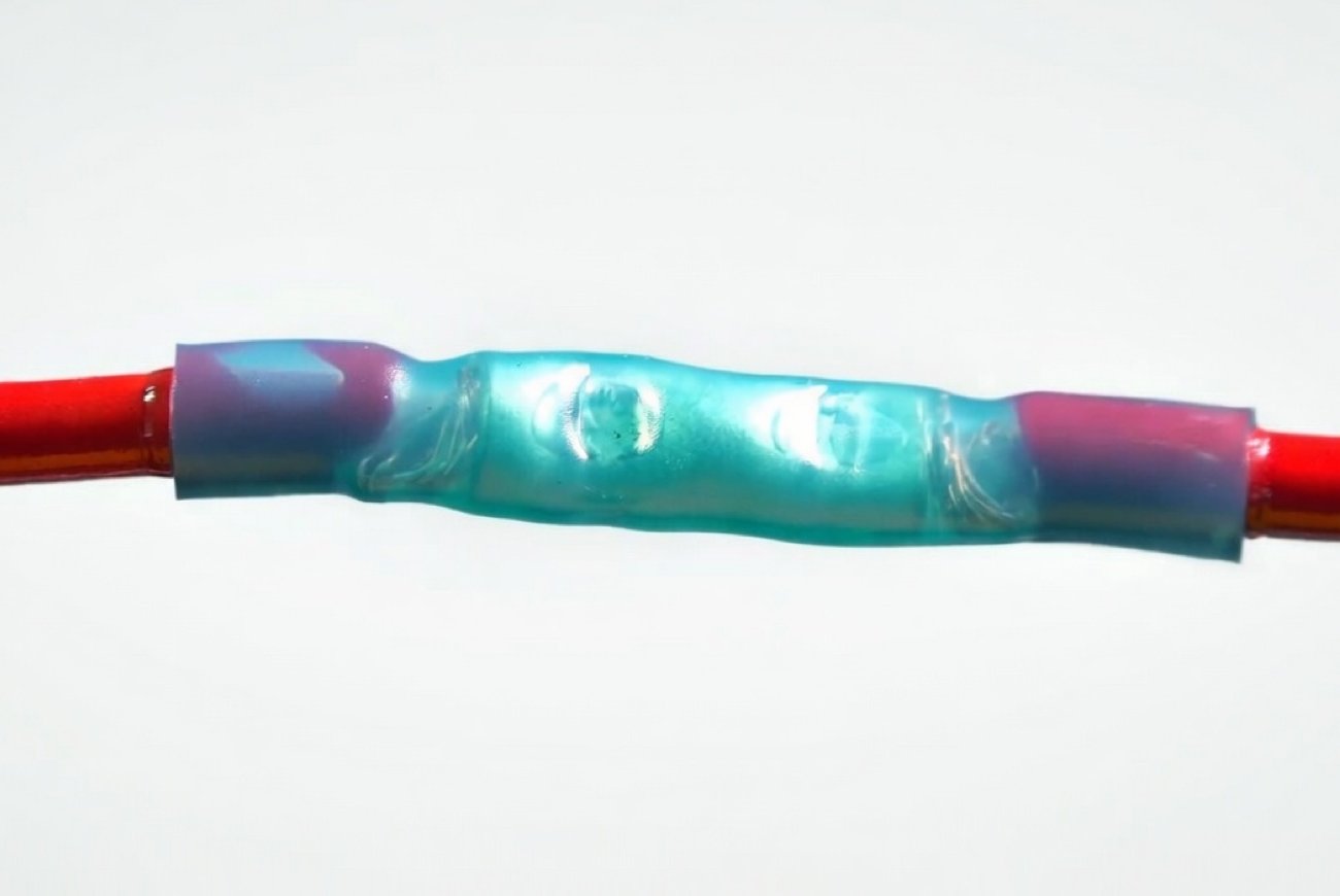 Как соединить провода без пайки и скрутки за 2 секунды: способ с зажигалкой