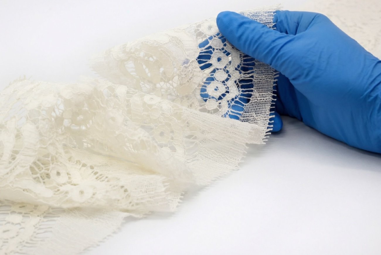 Как вернуть белизну пожелтевшим кружевам без кипячения: способ с домашними средствами