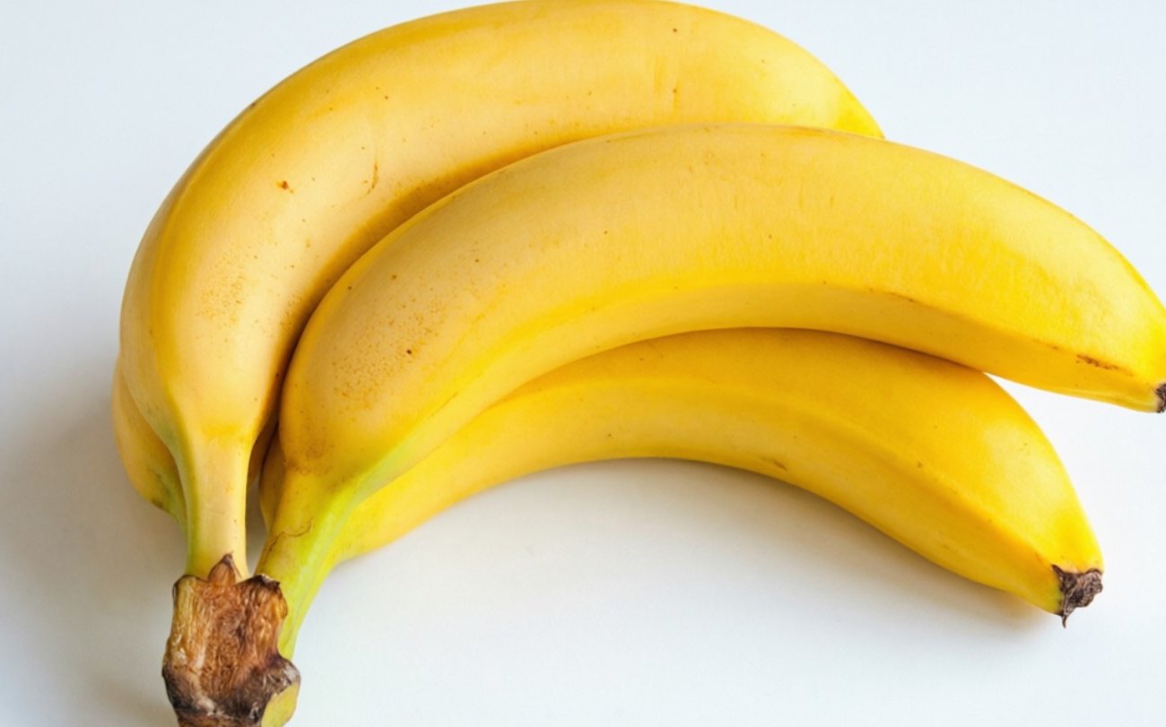 Зелёный или переспелый банан: диетолог объяснила, какой полезнее для кишечника и кому что выбирать