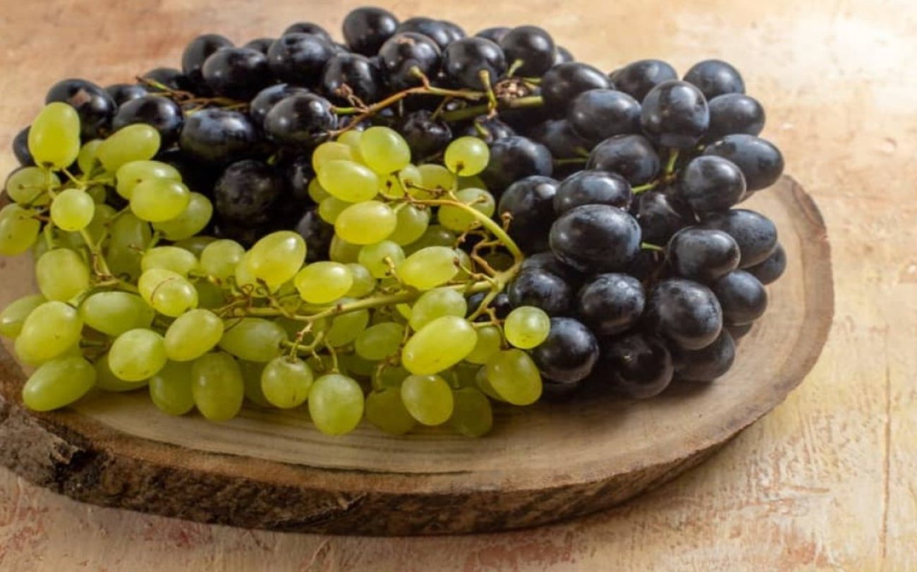 Зелёный или чёрный виноград: какой из них приносит больше пользы здоровью