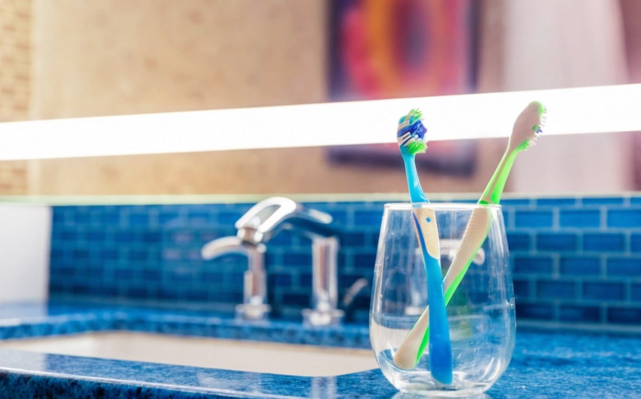 Чистить зубы до или после завтрака: стоматологи давно определились с ответом