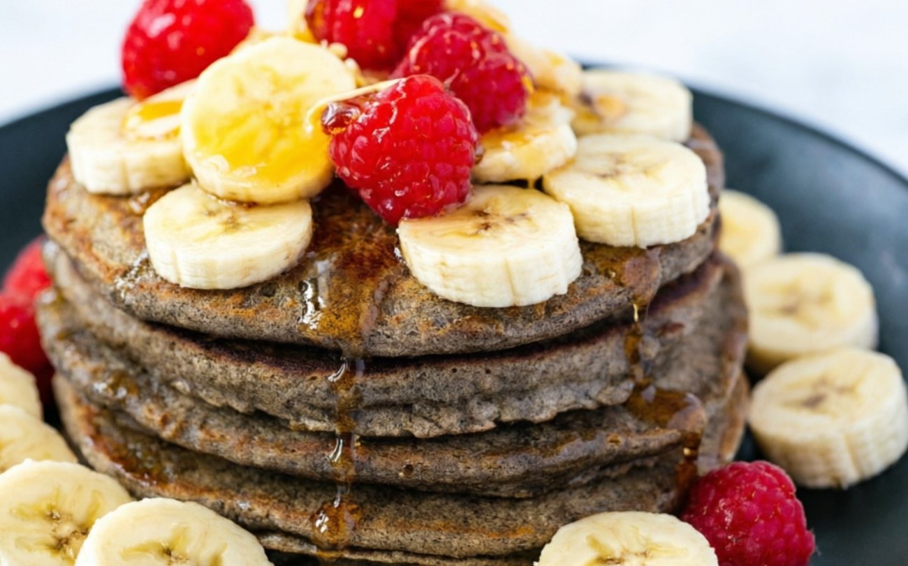 Как приготовить пышные панкейки без глютена за 15 минут: простой рецепт на гречневой муке