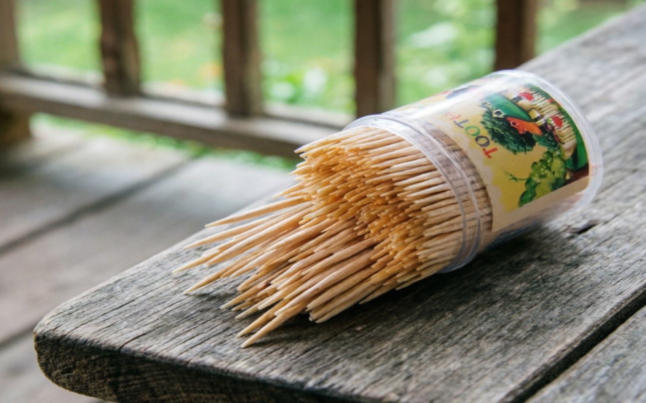 Как две зубочистки спасают огурцы от пустоцвета: простая дачная хитрость