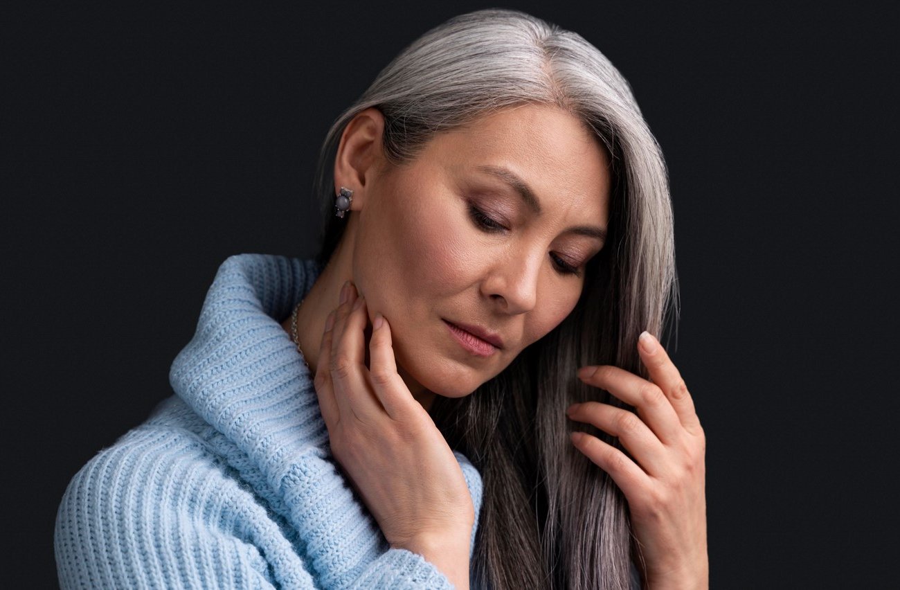 Как продлить стойкость краски на седых волосах: распространенные ошибки, из-за которых тускнеет цвет