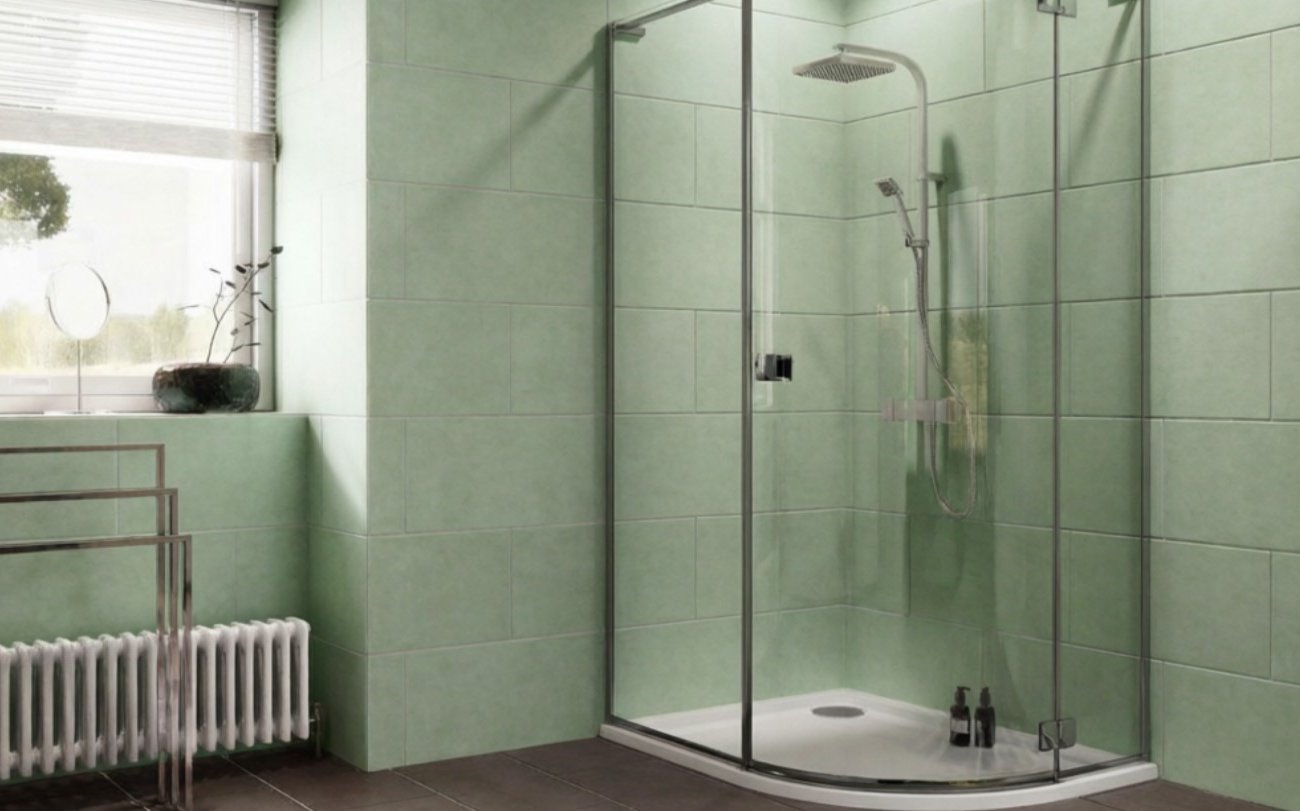 Известковый налёт в душе сходит с первого раза: копеечный способ очистки душевой кабины