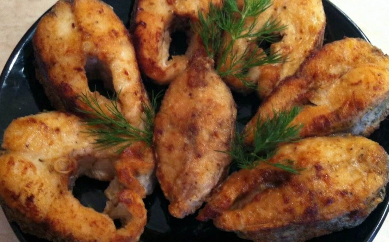 Вот как приготовить панировку для рыбы, которая хрустит снаружи и сохраняет весь сок внутри