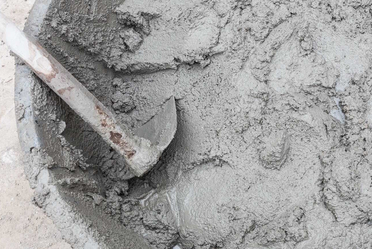 Цемент в воду или вода в цемент: запомните правильный порядок и больше не допускайте ошибок