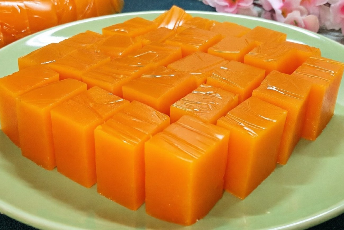 Простой десерт из тыквы и сгущёнки: получится в разы вкуснее магазинного желе